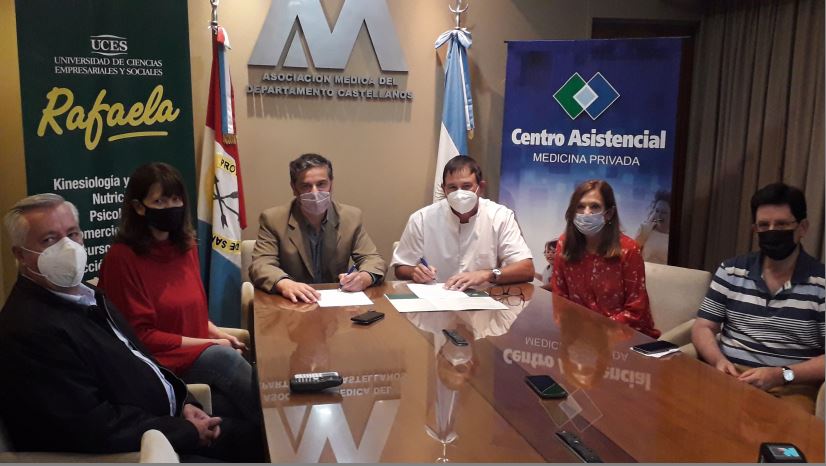 La Asociación Médica y Centro Asistencial celebraron un convenio de colaboración con UCES para el desarrollo de sus Recursos Humanos